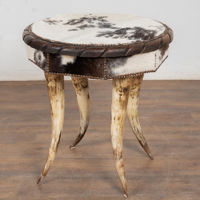 20th Century Set (5) of Horn and Hide Armchairs, Ottomans and Side Table